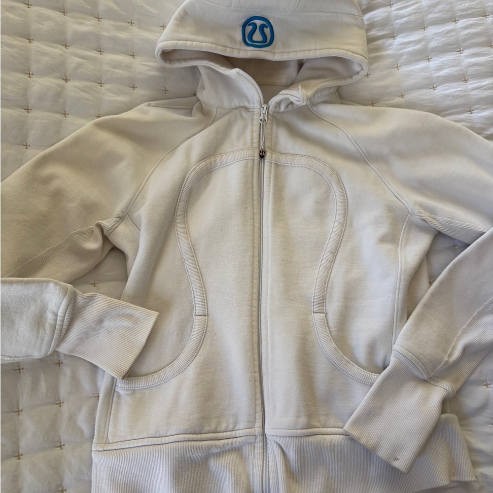 Lululemon Scuba White zip hoodie